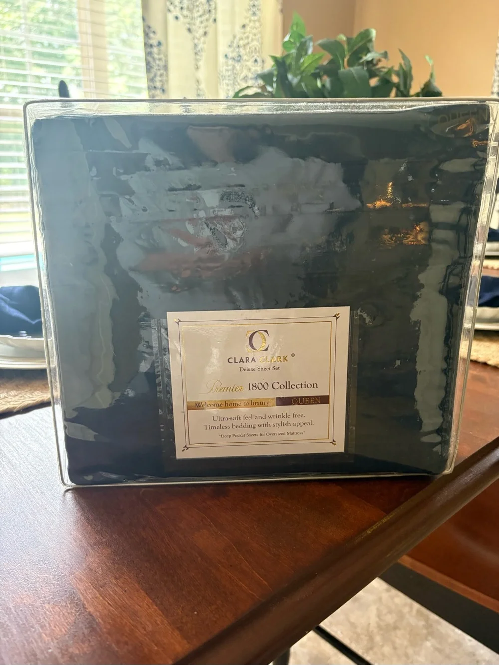 New Clara Clark Premier 1800 Collection Queen Sheet Set - Navy Blue